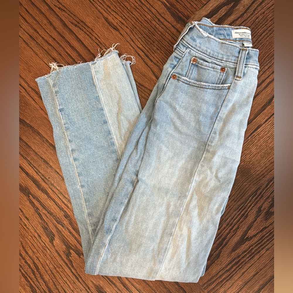 Abercrombie & Fitch Ankle Straight Ultra High Rise Jeans